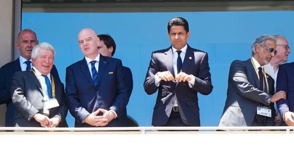 配查信 RMC：纳赛尔观赛期间和安东内拉有过短暂交谈，未与梅西见面