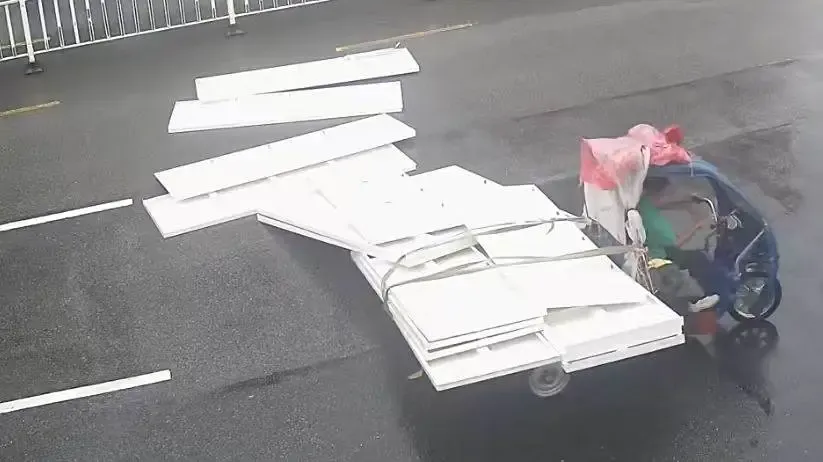 仁信 【社会治理】手套里的“温暖”