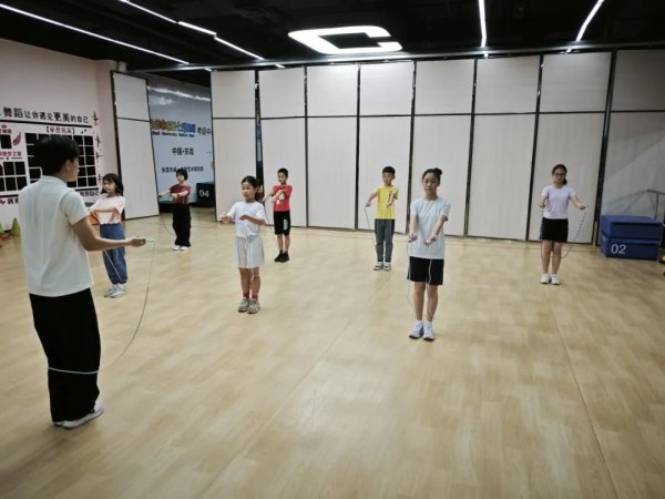 米涂配资 结课回顾丨运动小将齐绽光芒！2025滨江体育公园千人公益培训圆满结课！（三）